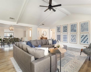 803 Rush Creek Drive - Photo Thumbnail 8
