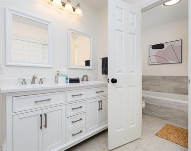 803 Rush Creek Drive - Photo Thumbnail 22