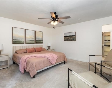 803 Rush Creek Drive - Photo Thumbnail 20