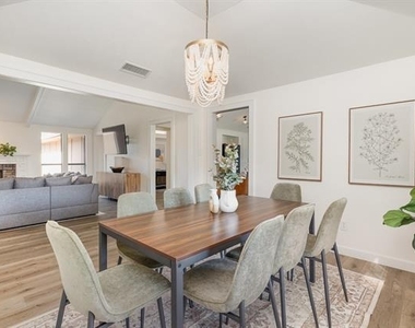 803 Rush Creek Drive - Photo Thumbnail 12