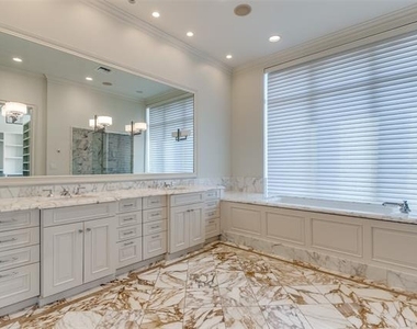 2555 N Pearl Street - Photo Thumbnail 23