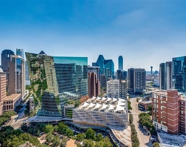 2555 N Pearl Street - Photo Thumbnail 29