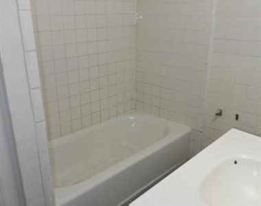 2710 Mount View Drive - Photo Thumbnail 12