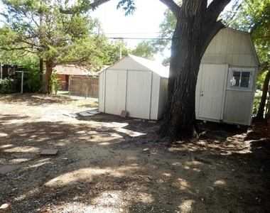 2710 Mount View Drive - Photo Thumbnail 16
