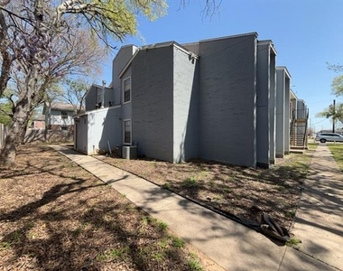 219 Fry Street - Photo Thumbnail 2
