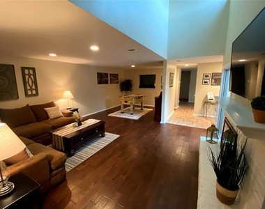 3325 Bristol Road - Photo Thumbnail 15