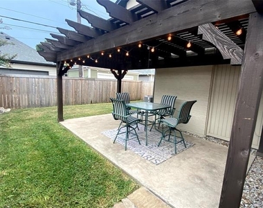 3325 Bristol Road - Photo Thumbnail 5