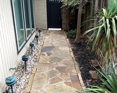3325 Bristol Road - Photo Thumbnail 2