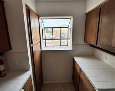 2703 4th Street - Photo Thumbnail 15