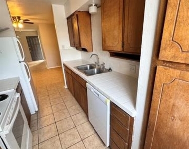 2703 4th Street - Photo Thumbnail 14