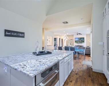 5624 Gillum Drive - Photo Thumbnail 16