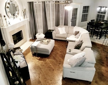 1194 Polo Heights Drive - Photo Thumbnail 5