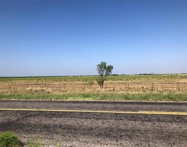 2126 Fm 3116 N - Photo Thumbnail 2