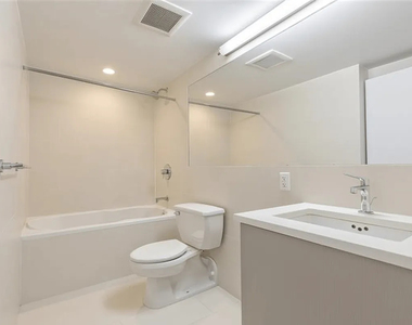752 West End Avenue - Photo Thumbnail 4
