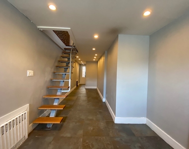 1013 Pacific Street - Photo Thumbnail 9