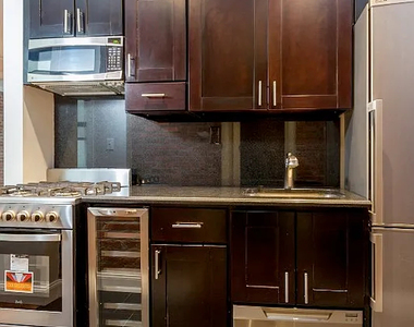334 East 100th Street - Photo Thumbnail 3