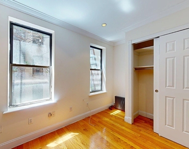 East 9th Street - Photo Thumbnail 1