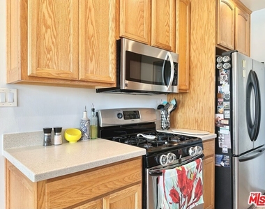 2132 Mcpherson Place - Photo Thumbnail 10