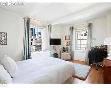 40 E 66th Street - Photo Thumbnail 6
