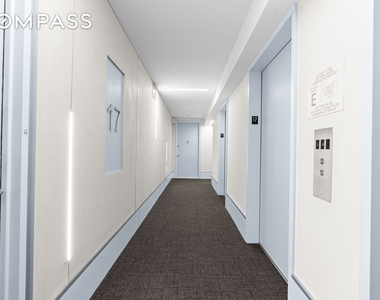 236 E 47th Street - Photo Thumbnail 7