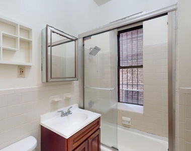 West 106th Street - Photo Thumbnail 6