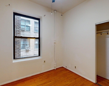 West 106th Street - Photo Thumbnail 2
