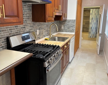 62 South Washington Street - Photo Thumbnail 1