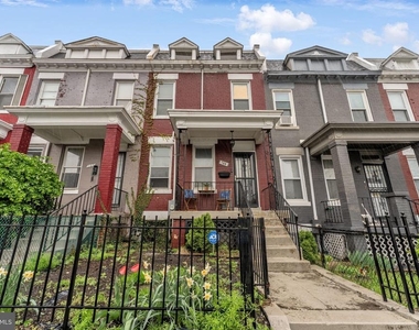 744 Columbia Road Nw - Photo Thumbnail 0