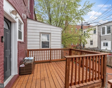 744 Columbia Road Nw - Photo Thumbnail 25