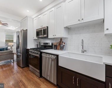 744 Columbia Road Nw - Photo Thumbnail 10