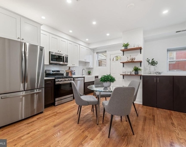 744 Columbia Road Nw - Photo Thumbnail 6