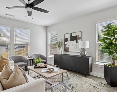 102 Fairlie Parkway - Photo Thumbnail 15