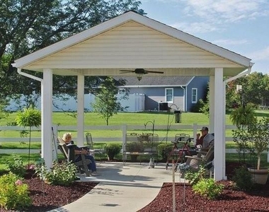 979 S Serrano Ave - Photo Thumbnail 1