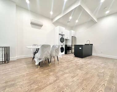 333 South 5th Street - Photo Thumbnail 2