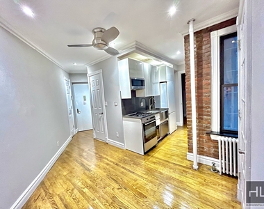 East 13th Street - Photo Thumbnail 0