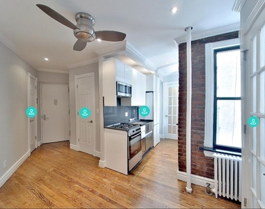 East 13th Street - Photo Thumbnail 2