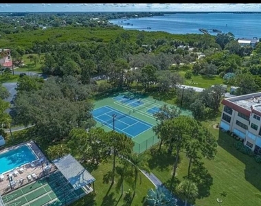 23465 Harborview Road - Photo Thumbnail 6