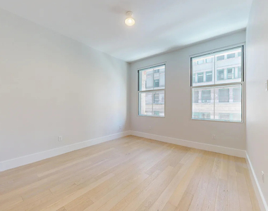 452 Brorome street apt 3W - Photo Thumbnail 14