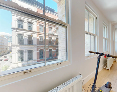 452 Brorome street apt 3W - Photo Thumbnail 8