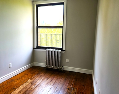 East 35th Street - Photo Thumbnail 6