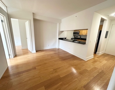 West 96th Street - Photo Thumbnail 0