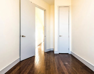 26 Wilson Ave - Photo Thumbnail 7