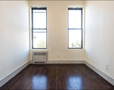 26 Wilson Ave - Photo Thumbnail 4