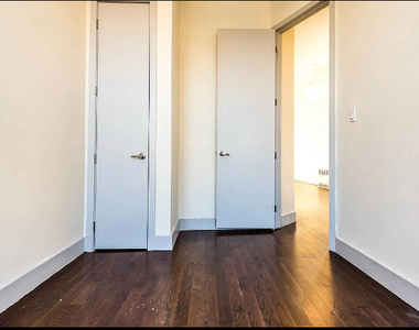 26 Wilson Ave - Photo Thumbnail 5