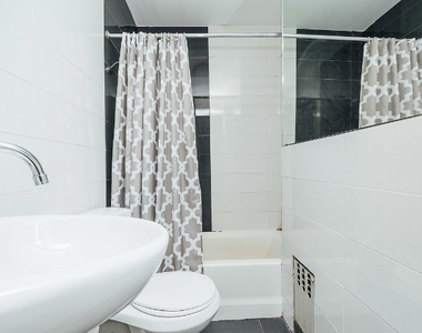 26 Wilson Ave - Photo Thumbnail 11