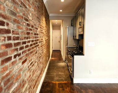 East 18th Street - Photo Thumbnail 6