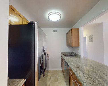 West 93rd Street - Photo Thumbnail 2