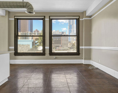 108 W 2nd Street - Photo Thumbnail 14