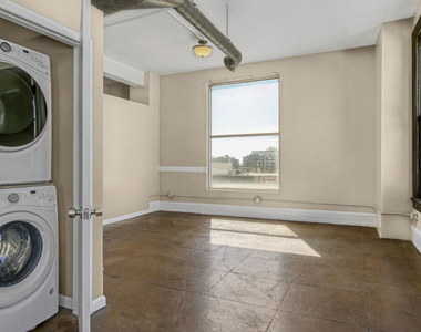 108 W 2nd Street - Photo Thumbnail 16