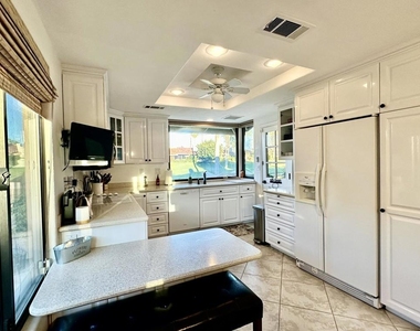 134 Las Lomas - Photo Thumbnail 4